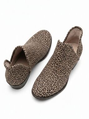 LUCKY BRAND | BALEY LEATHER LEOPARD V-CUT BOOTIES